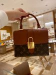 Louis Vuitton lock bb lock pack M44141